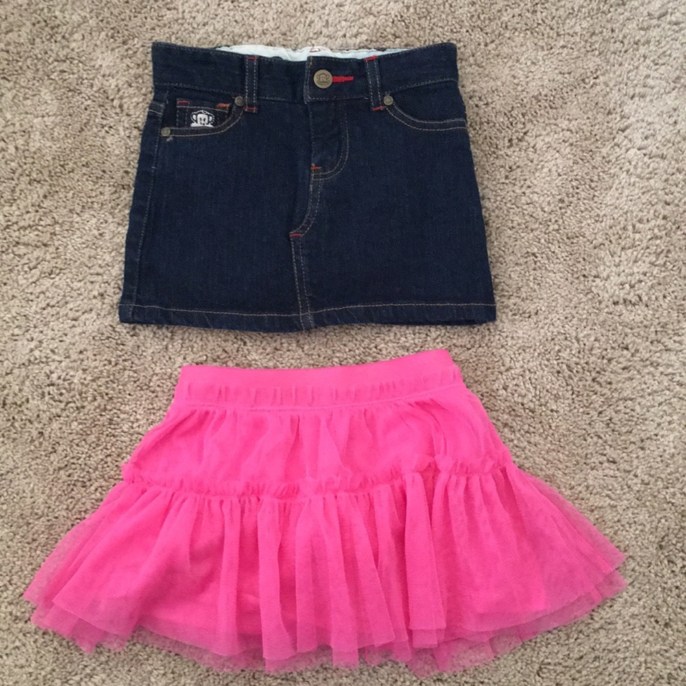 Set of 2 skirts size 2t